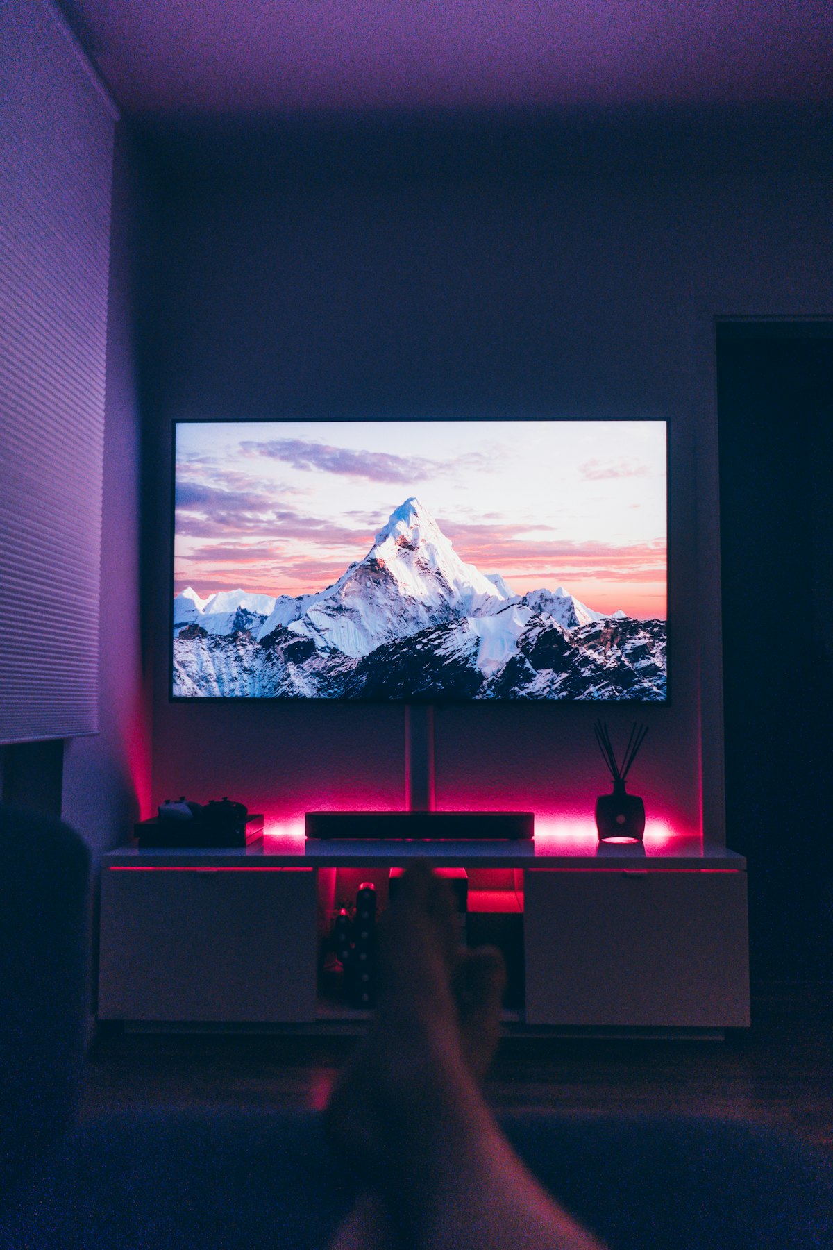 how to watch world cup 2026 — living room TV setup with ambient lighting ready for a knockout match night