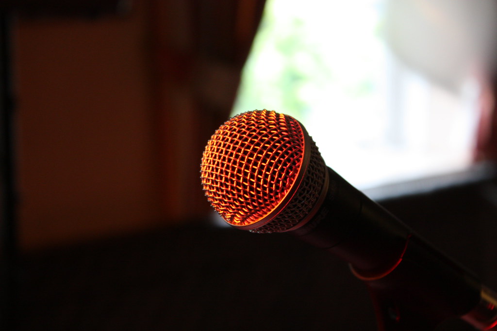 OpenAI GPT-Live voice AI 2026 — speech recognition microphone
