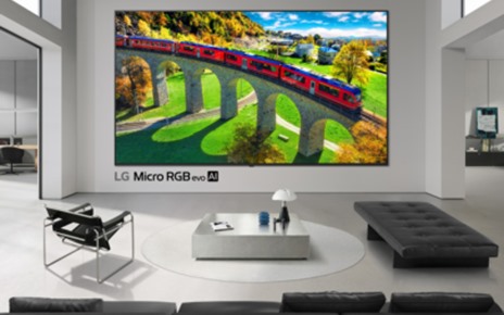 LG Micro RGB evo TV — Micro RGB backlight technology demo on screen