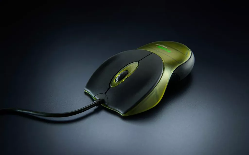original 1999 Razer Boomslang translucent gaming mouse