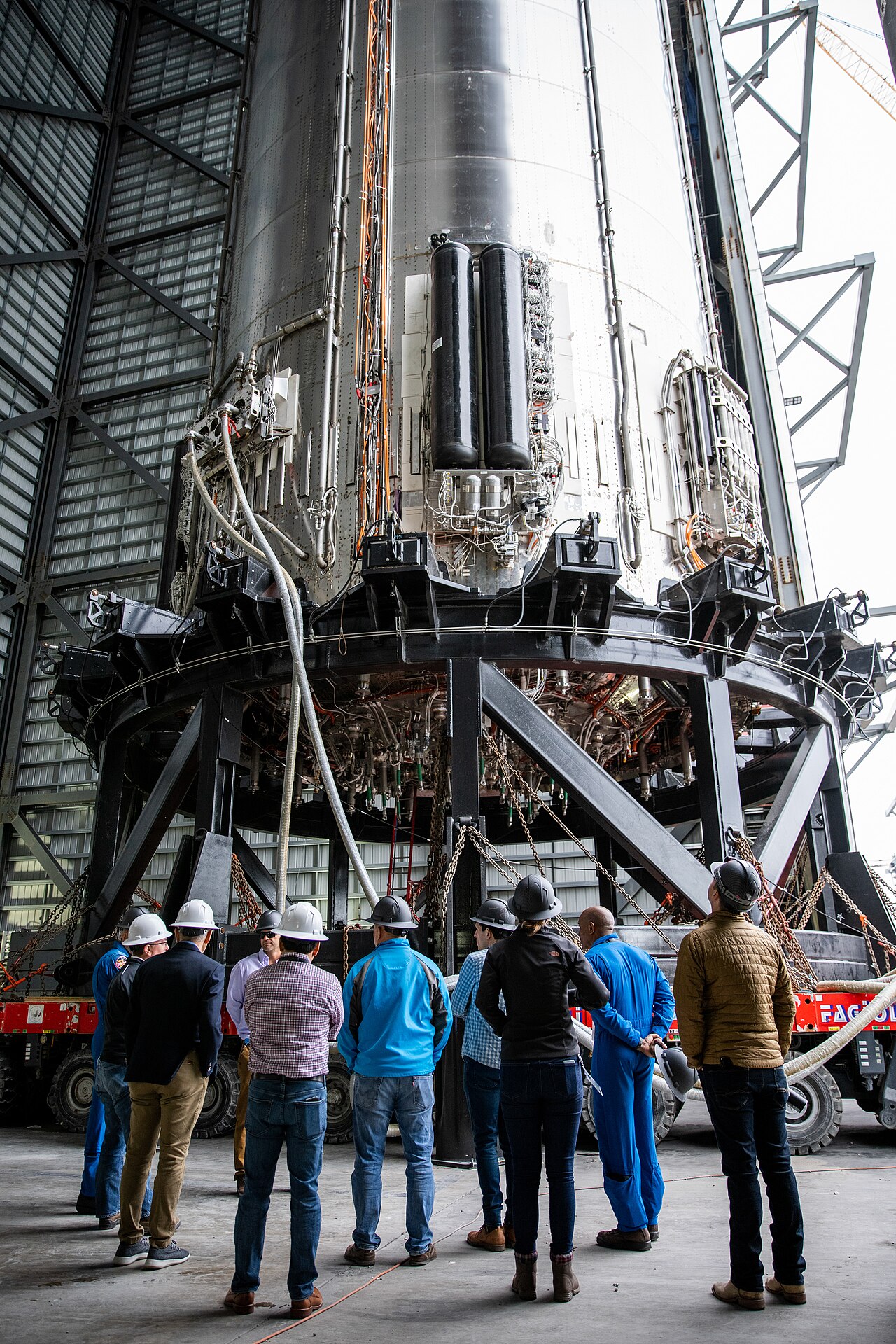 SpaceX Starship Flight 13 abort — Super Heavy booster Raptor engine mounts