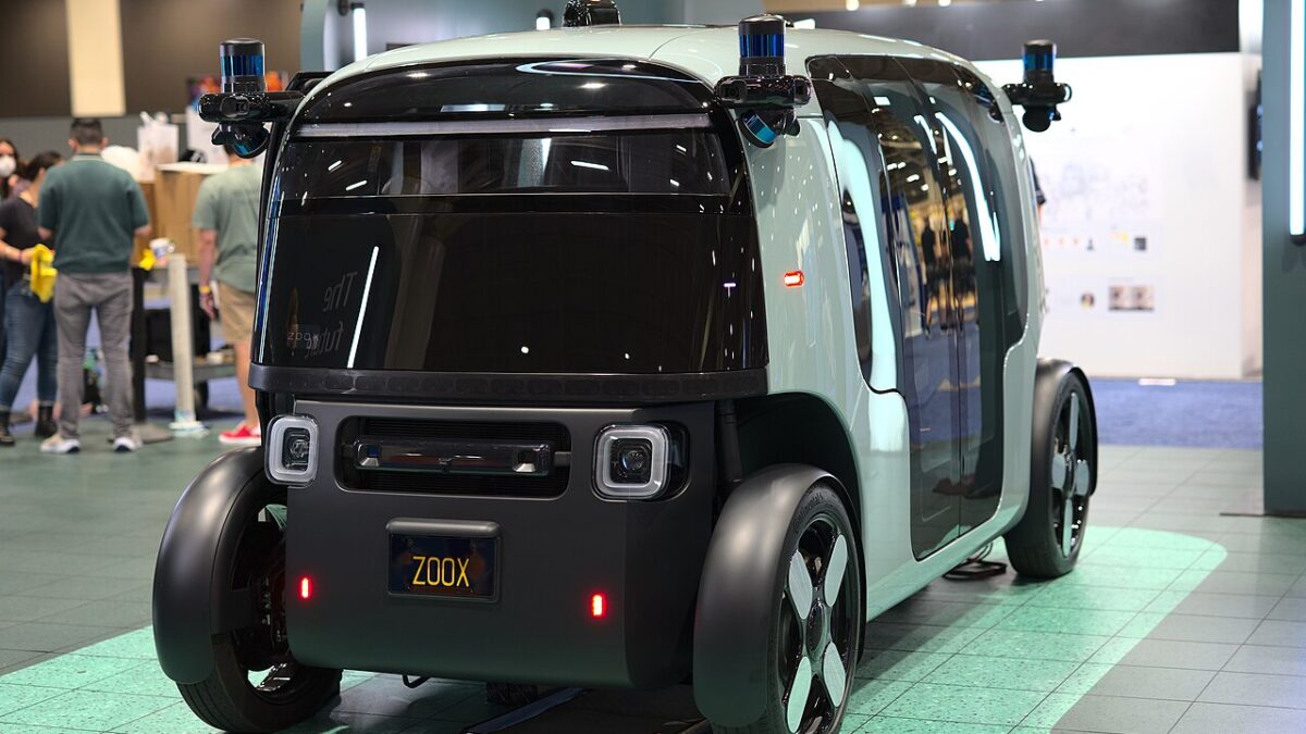 Amazon’s Zoox Recalls Robotaxi Software After One Drove Into Heavy Smoke