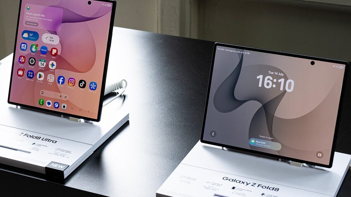 Galaxy Z Fold8 vs Z Fold8 Ultra: Which One Should You Actually Buy Before August 7?