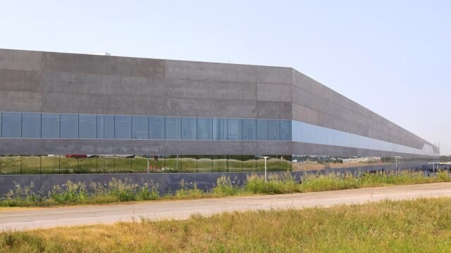 Tesla and SpaceX Confirm $16.8 Billion Texas Chip Factory — Here’s What Terafab Will Actually Build